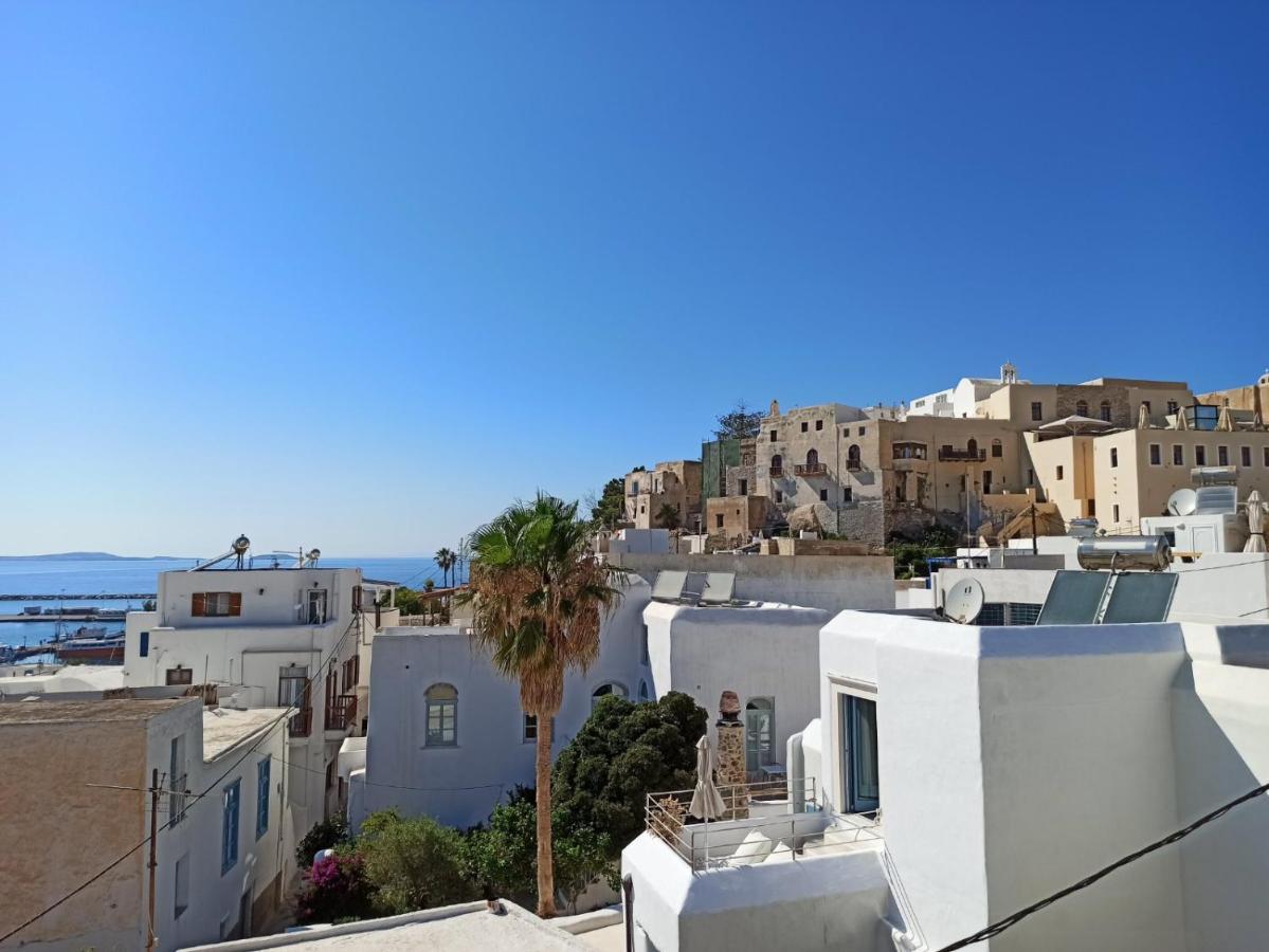Elizabeth'S Small Apartment Naxos City エクステリア 写真