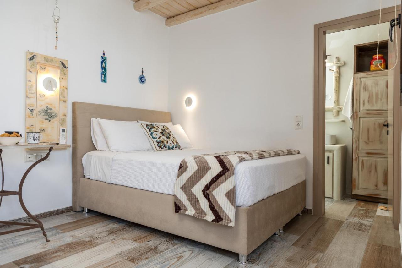 Elizabeth'S Small Apartment Naxos City エクステリア 写真