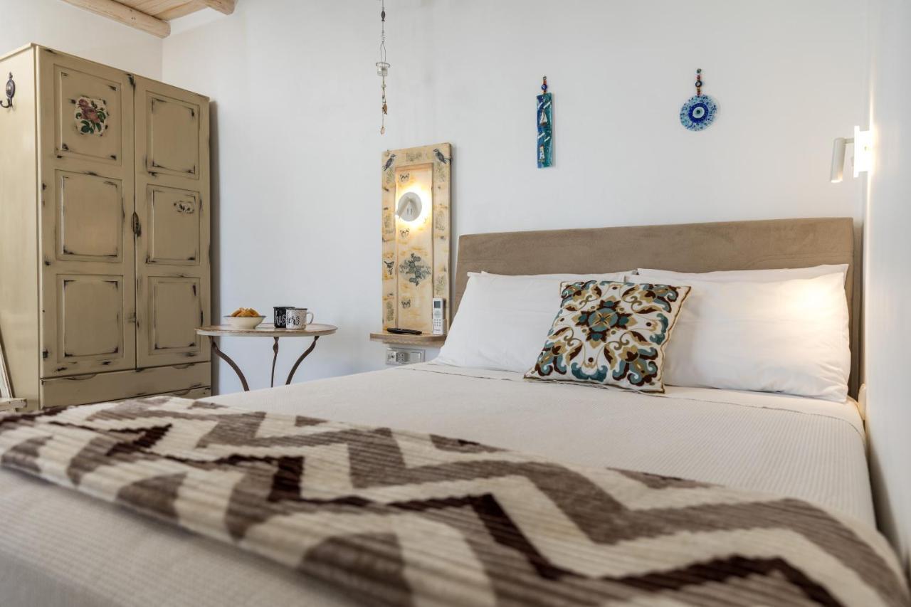 Elizabeth'S Small Apartment Naxos City エクステリア 写真